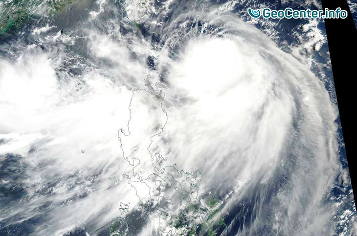 ГлавнаяВсе новостиУраганы, циклоны, тайфуны, буриТайфун «Несат» обрушился на Тайвань, июль 2017 Тайфун «Несат» обрушился на Тайвань, июль 2017