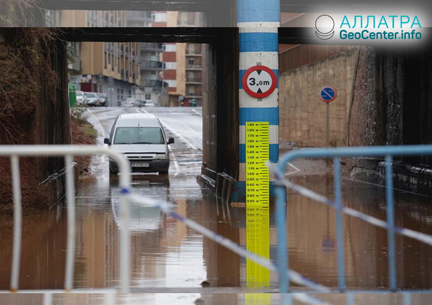 Испания: дожди, вызывающие наводнения, октябрь 2018 г.