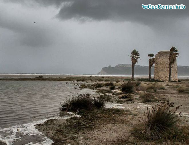 Неистовый шторм на Сардинии