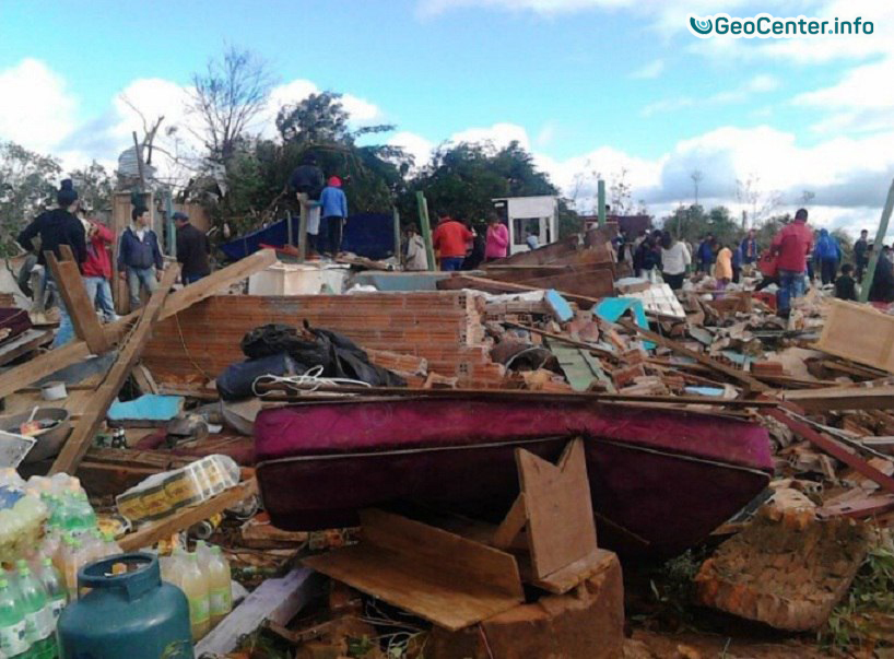Последствия торнадо в Парагвае, апрель 2017