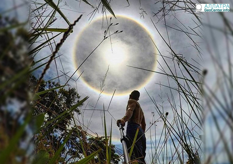 Необычное оптическое явление в небе над штатом Санта‐Катарина, Бразилия, февраль 2018