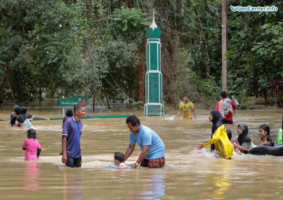 Паттайя, Пхукет, Самет и Чанг пострадали от наводнений, Таиланд, август 2017 года