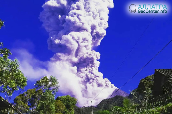 Извержение вулкана Мерапи (Индонезия), май 2018 г.