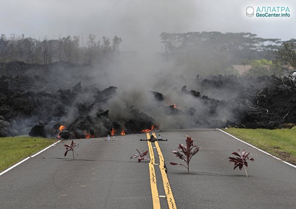 ​Продолжается извержение вулкана Килауэа на острове Гавайи, США, май 2018