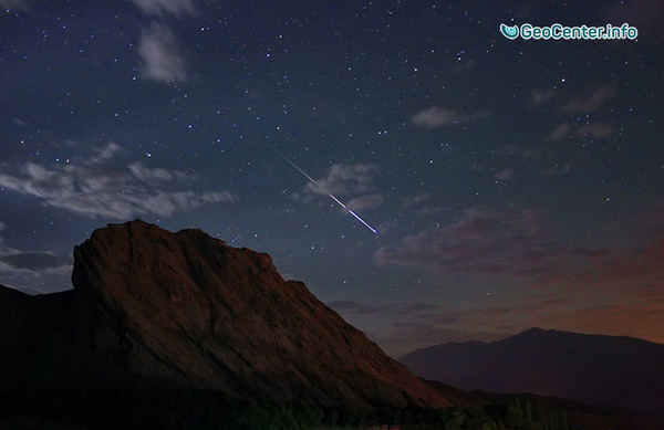Жители Земли в октябре могут наблюдать два метеоритных потока