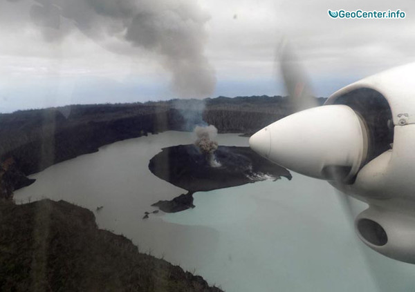 Извержение вулкана Аоба в Вануату, Меланезия, сентябрь 2017 года