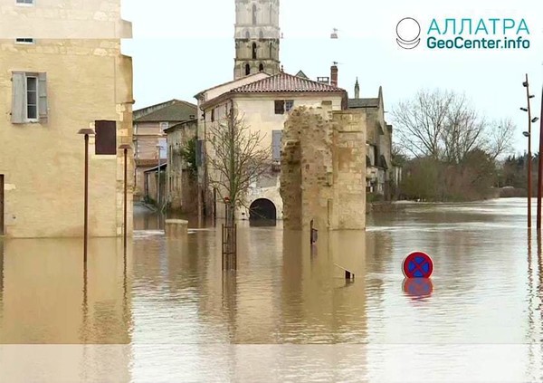 Záplavy a zosuvy, začiatok februára 2021