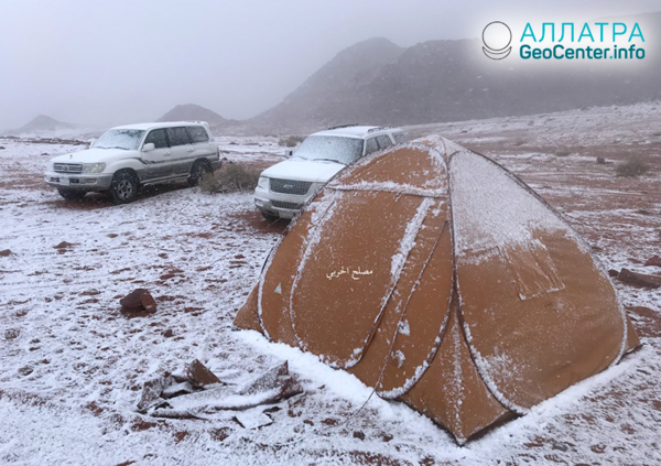 Снег в Саудовской Аравии, февраль 2019